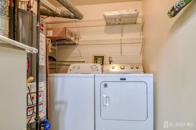 252 Kempsey Drive, North Brunswick, NJ 08902