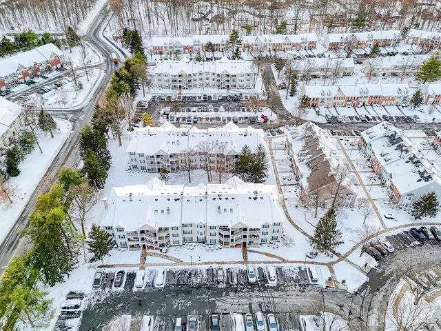 252 Kempsey Drive, North Brunswick, NJ 08902