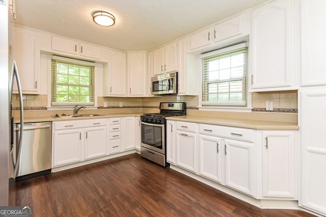 6581 Windsor Drive, Acworth, GA 30102