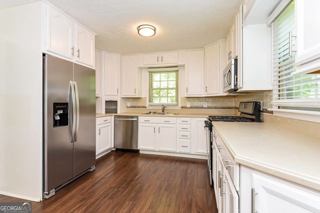 6581 Windsor Drive, Acworth, GA 30102