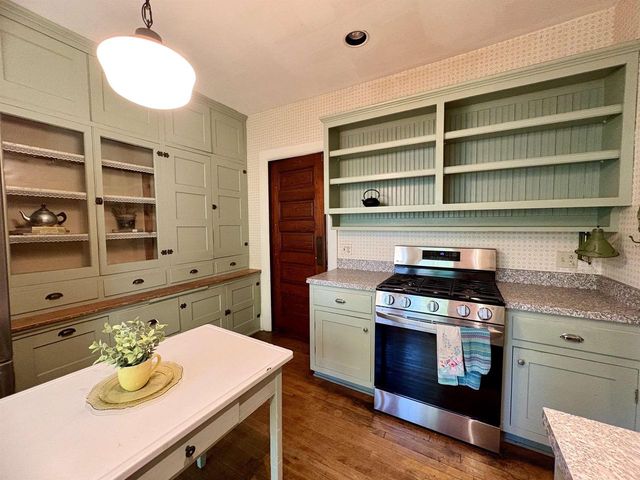 878 HUBBARD STREET, Green Bay, WI 54303