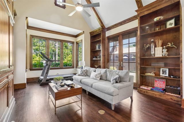 6403 Westlake Avenue, Dallas, TX 75214