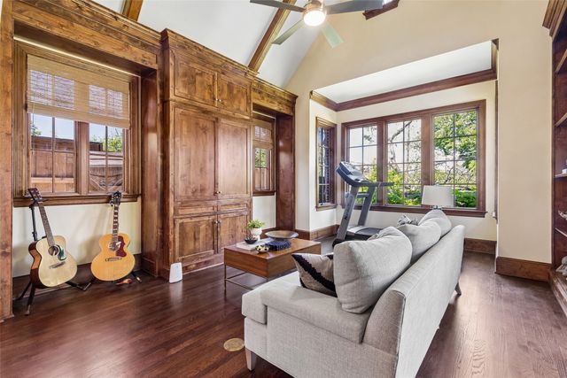 6403 Westlake Avenue, Dallas, TX 75214