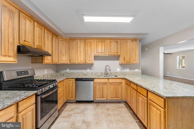 74 WOOD COVE CT, Mineral, VA 23117