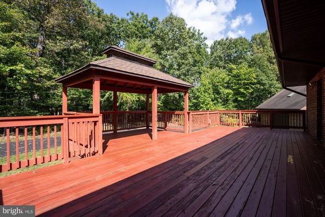 74 WOOD COVE CT, Mineral, VA 23117