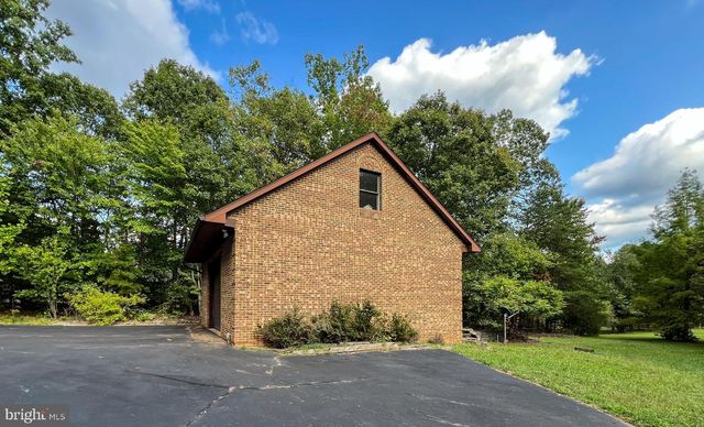 74 WOOD COVE CT, Mineral, VA 23117