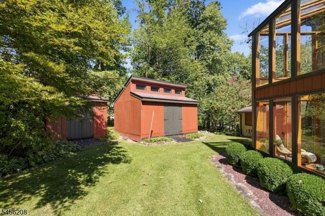 5 Agnes Ln, Holland Twp., NJ 08848