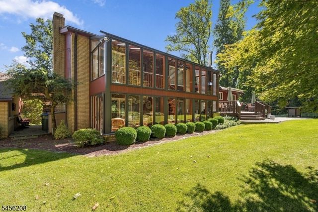 5 Agnes Ln, Holland Twp., NJ 08848