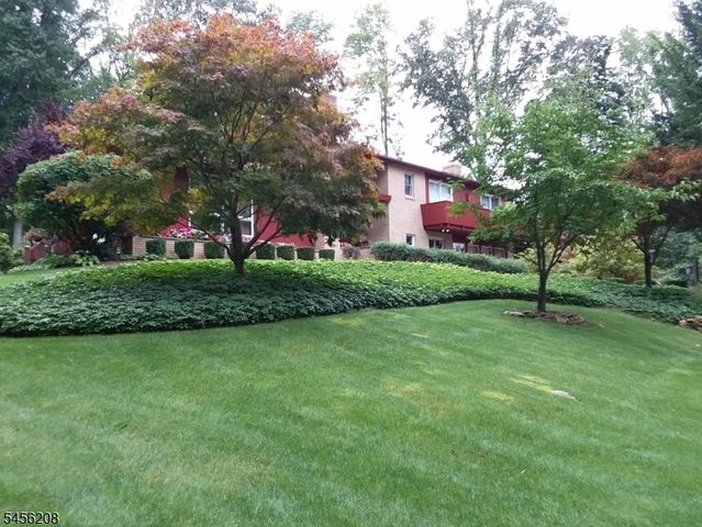 5 Agnes Ln, Holland Twp., NJ 08848