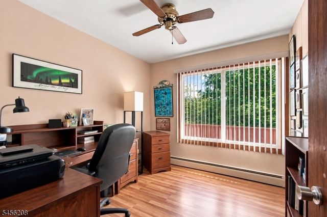 5 Agnes Ln, Holland Twp., NJ 08848