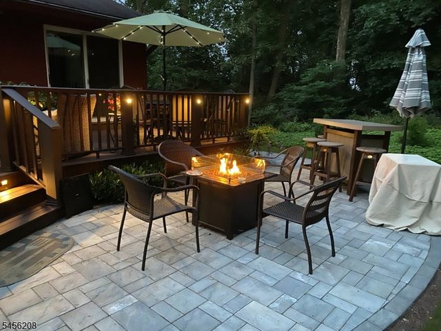5 Agnes Ln, Holland Twp., NJ 08848