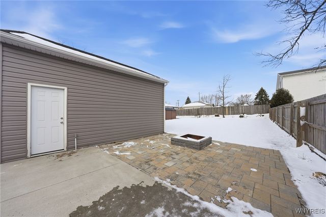 4596 Broadway, Cheektowaga, NY 14043