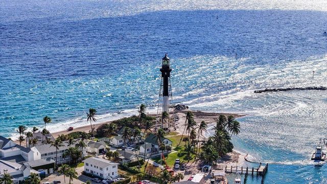 2755 NE 28th Ave A3, Lighthouse Point, FL 33064