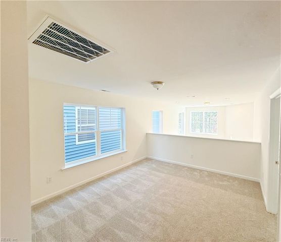 1545 Waltham LN, Newport News, VA 23608