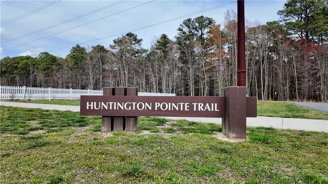 1545 Waltham LN, Newport News, VA 23608