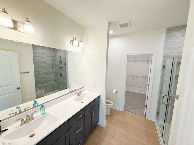 1545 Waltham LN, Newport News, VA 23608