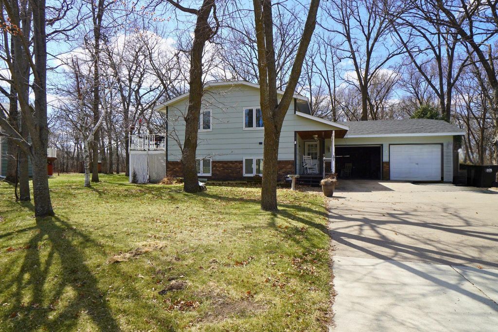 131 Euclid Court, Big Lake, MN 55309