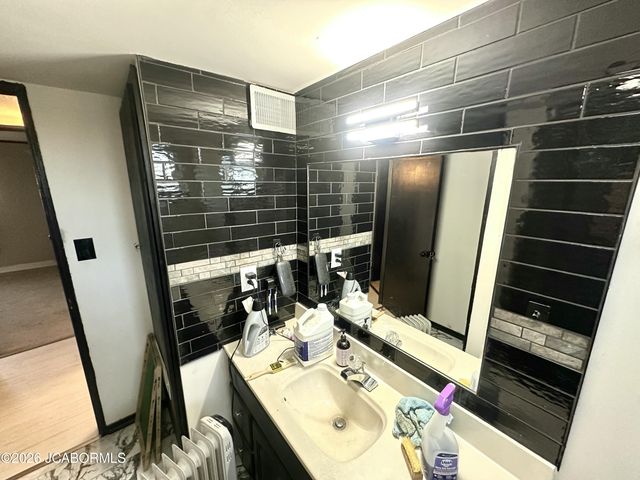 520 MERRY DALE DRIVE, Tipton, MO 65081