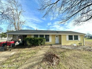 520 MERRY DALE DRIVE, Tipton, MO 65081