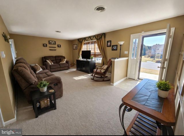 203 REYNOLDS AVE, Mont Alto, PA 17237