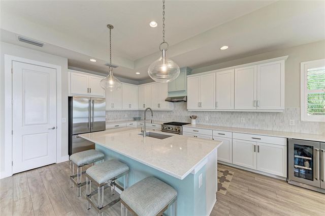 1021 CROSSWIND AVENUE, Sarasota, FL 34240