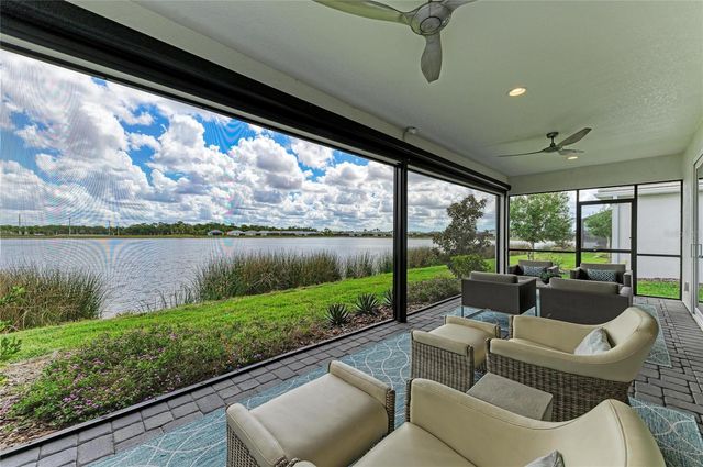 1021 CROSSWIND AVENUE, Sarasota, FL 34240