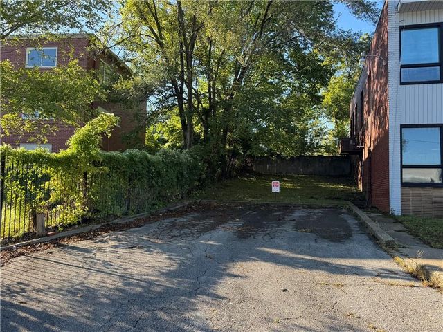 1645 Washington Boulevard, Kansas City, KS 66102