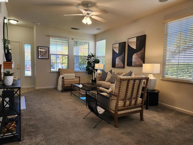 642 Baldwin Dr, Brentwood, CA 94513
