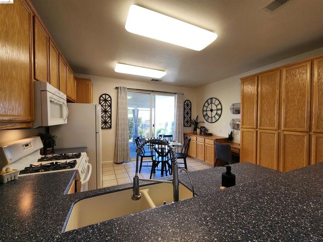 642 Baldwin Dr, Brentwood, CA 94513