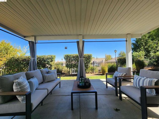 642 Baldwin Dr, Brentwood, CA 94513