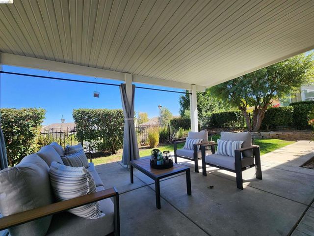 642 Baldwin Dr, Brentwood, CA 94513