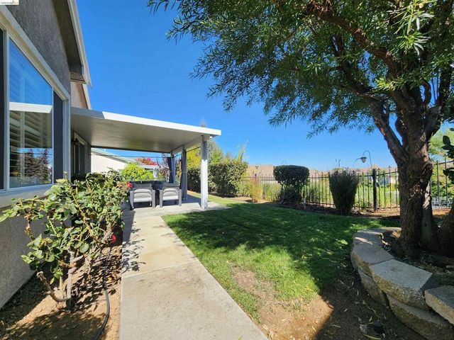 642 Baldwin Dr, Brentwood, CA 94513