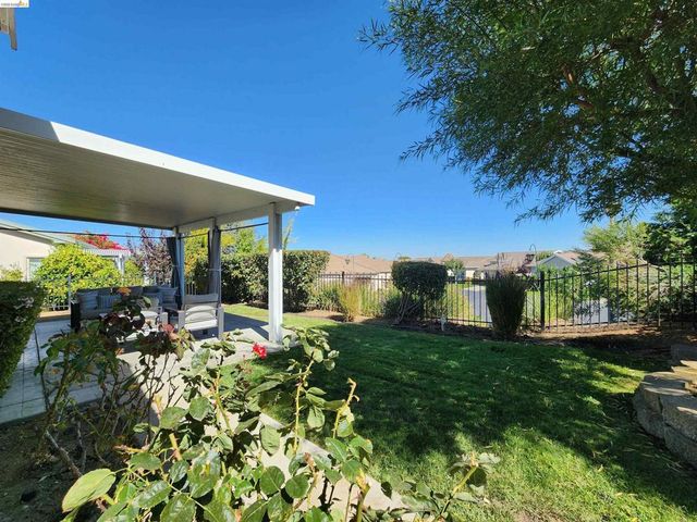 642 Baldwin Dr, Brentwood, CA 94513
