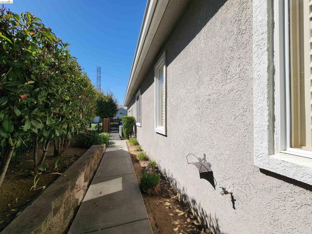 642 Baldwin Dr, Brentwood, CA 94513