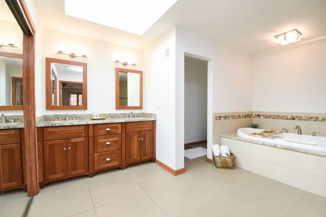 307 Anne Court, Prospect Heights, IL 60070