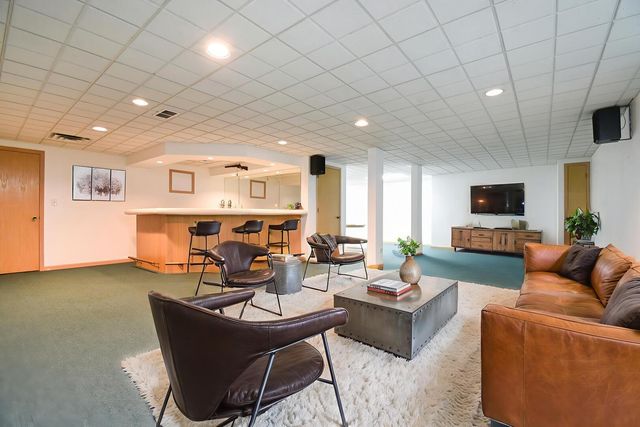 307 Anne Court, Prospect Heights, IL 60070