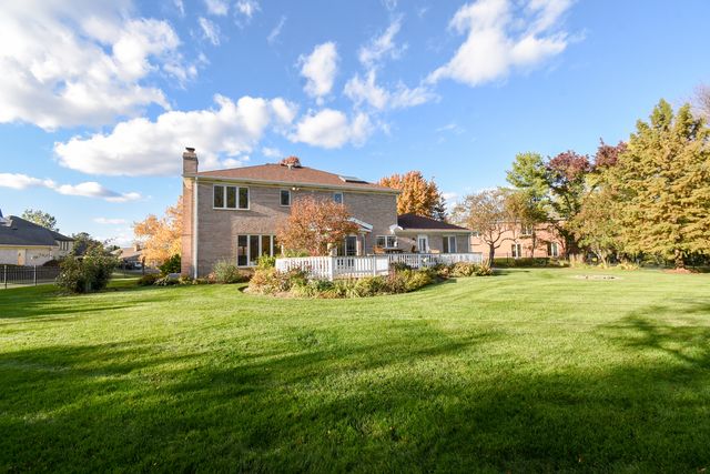 307 Anne Court, Prospect Heights, IL 60070