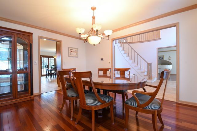 307 Anne Court, Prospect Heights, IL 60070