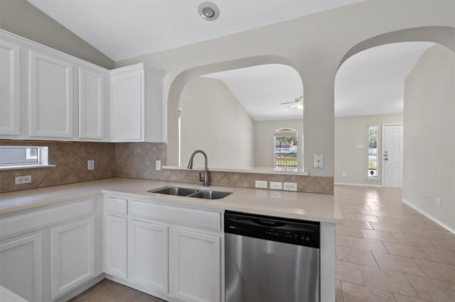 1021 Rawhide TRL, Cedar Park, TX 78613