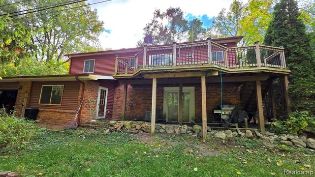 7901 Hillcrest, Clarkston, MI 48348