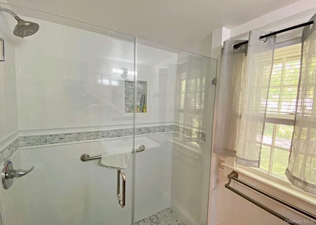 900 Mason Drive, Cutchogue, NY 11935