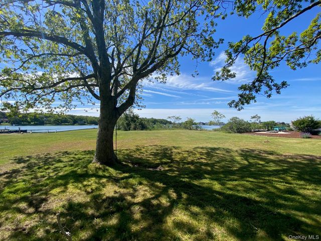 900 Mason Drive, Cutchogue, NY 11935