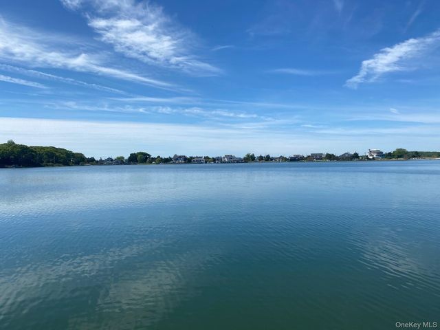 900 Mason Drive, Cutchogue, NY 11935