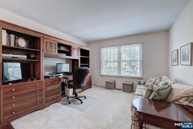26 Depaolo Court, Roseland, NJ 07068