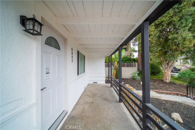 5057 Inaglen Way, Los Angeles, CA 90043