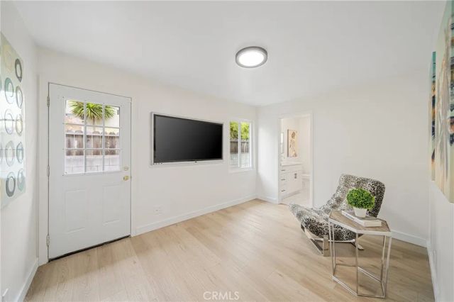 5057 Inaglen Way, Los Angeles, CA 90043