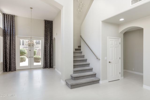 7647 E LOS GATOS Drive, Scottsdale, AZ 85255