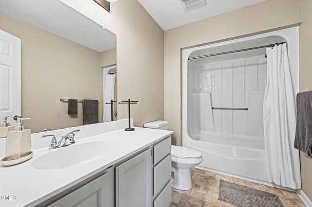 27 Forest Green Drive, Durham, NC 27705