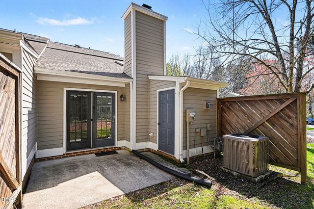 27 Forest Green Drive, Durham, NC 27705