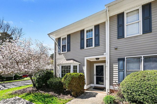 27 Forest Green Drive, Durham, NC 27705